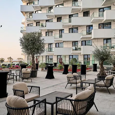 Sun & Fun Infinity Pool Apartament *