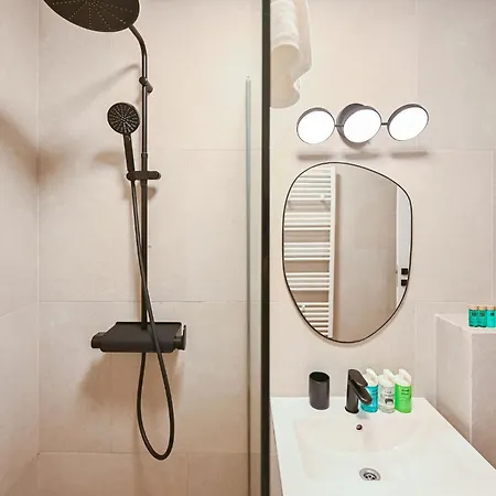 Sun & Fun Infinity Pool *