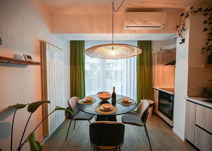 Sun & Fun Infinity Pool مامايا