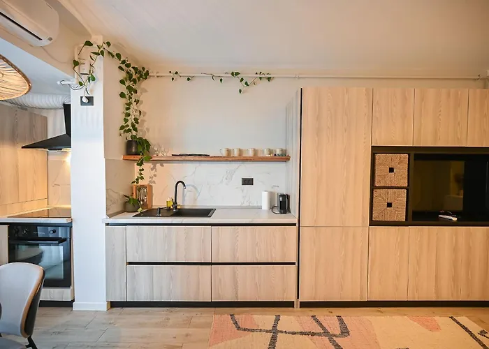 Sun & Fun Infinity Pool مامايا