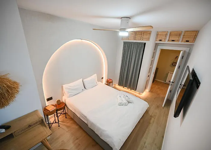 Sun & Fun Infinity Pool * مامايا